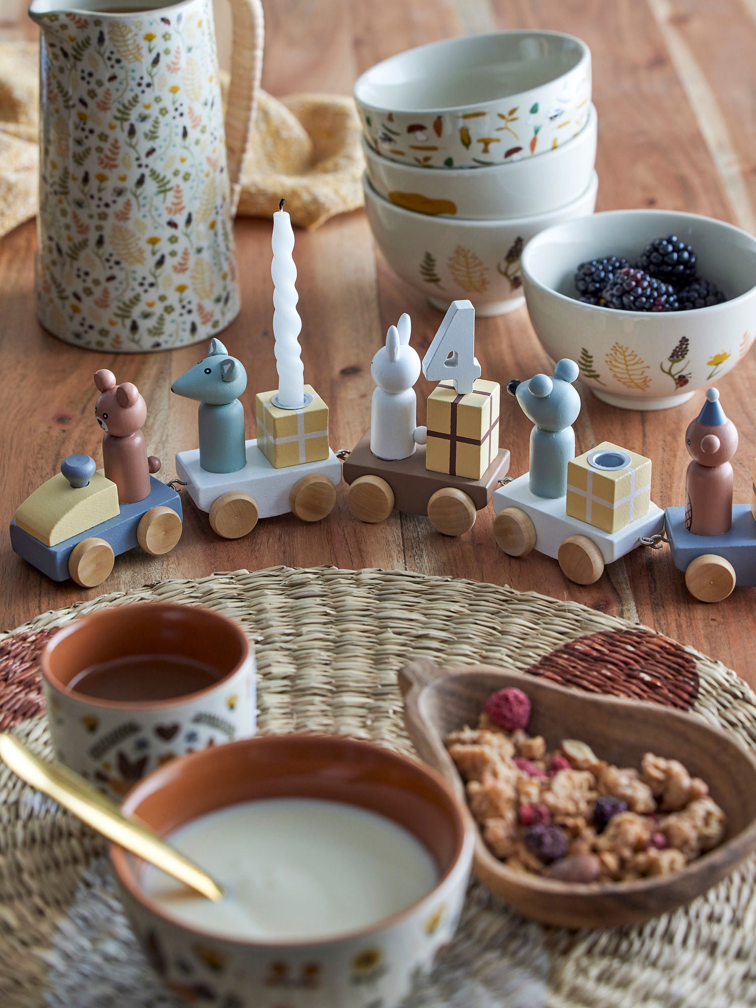 Bloomingville Mini Junaid Decoração de aniversário, Brown, FSC®100%, MDF