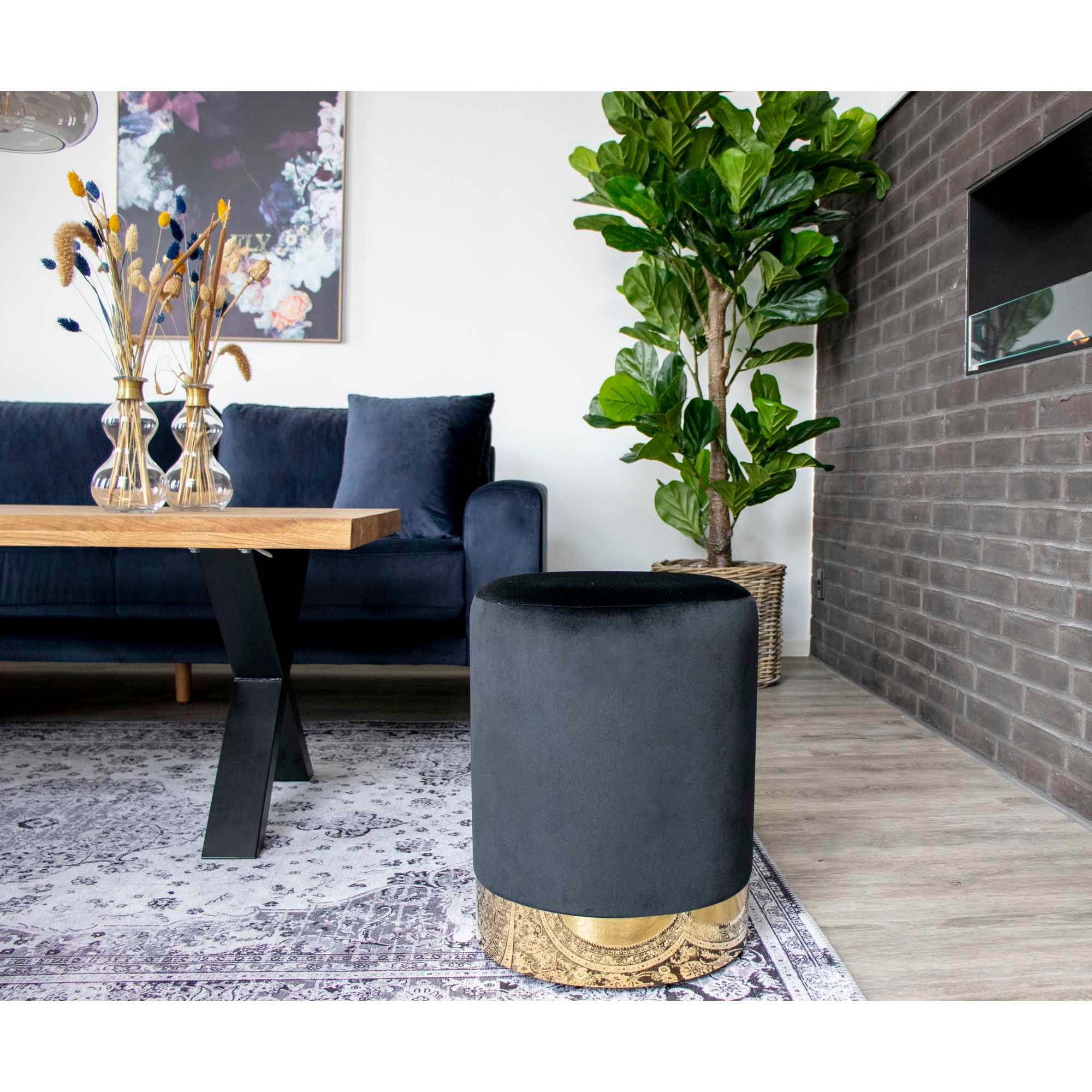 sort med messing farvet kant