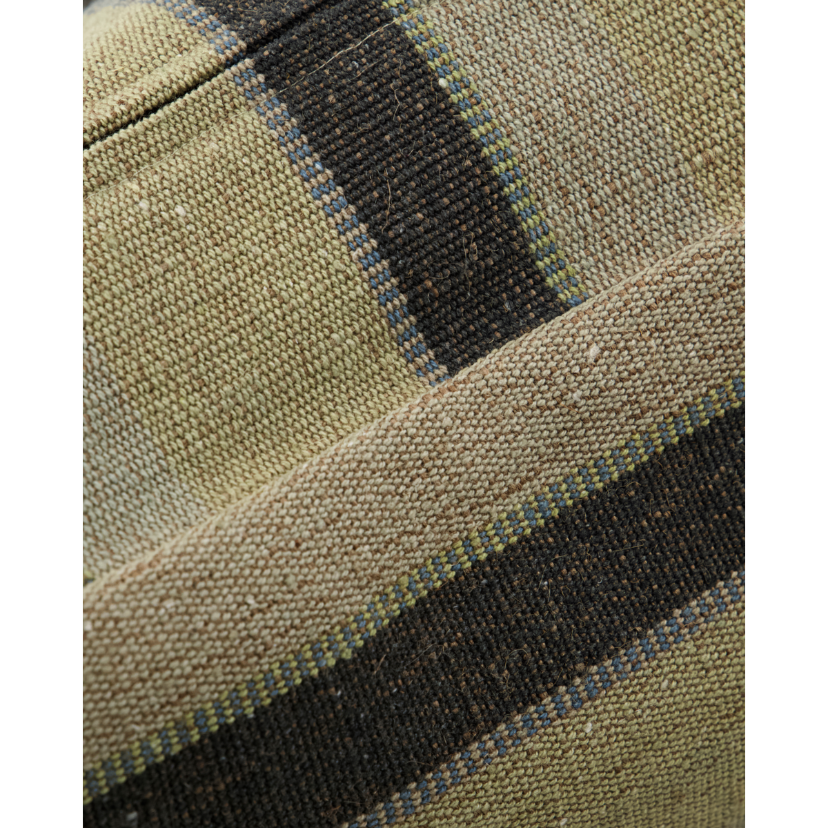 Travesseiros, Hdcanva e Pete, bege; cinza