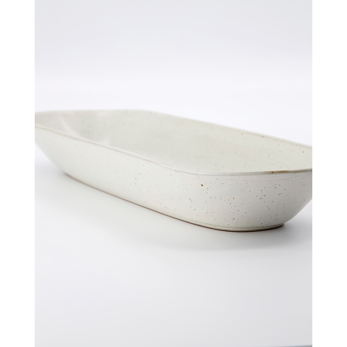 Prato de servir, hdpion, cinza; branco