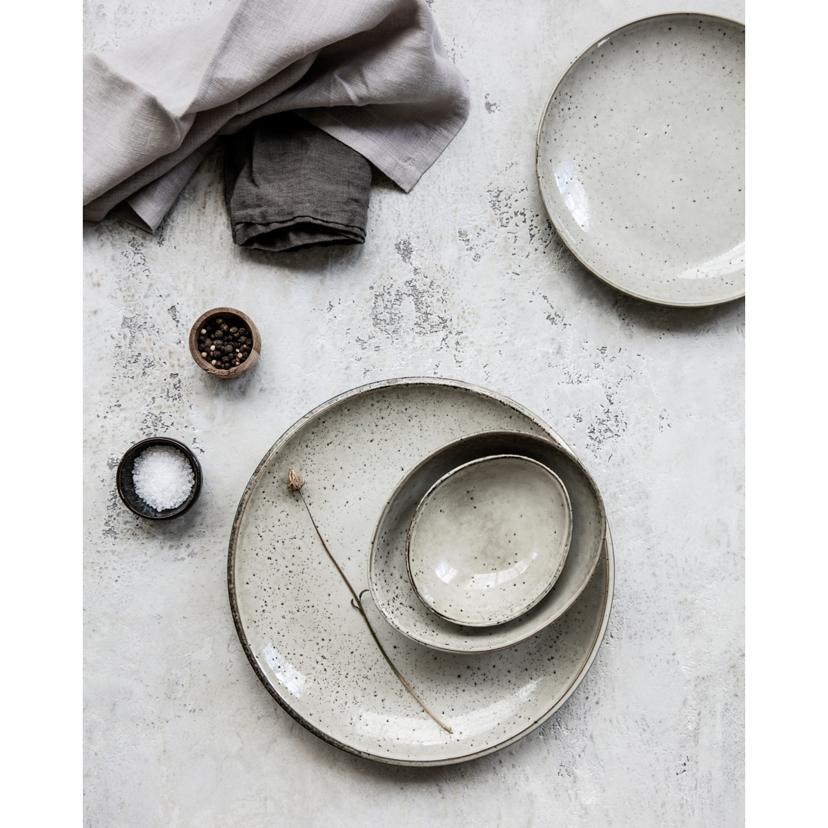 Tigela, hdlake, cinza