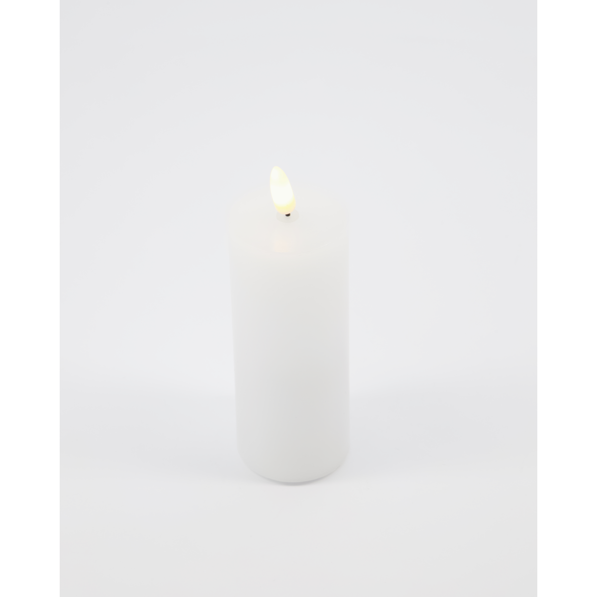 Leve, abalado, branco