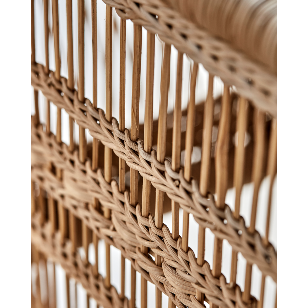 Disas, Hdrika, natureza