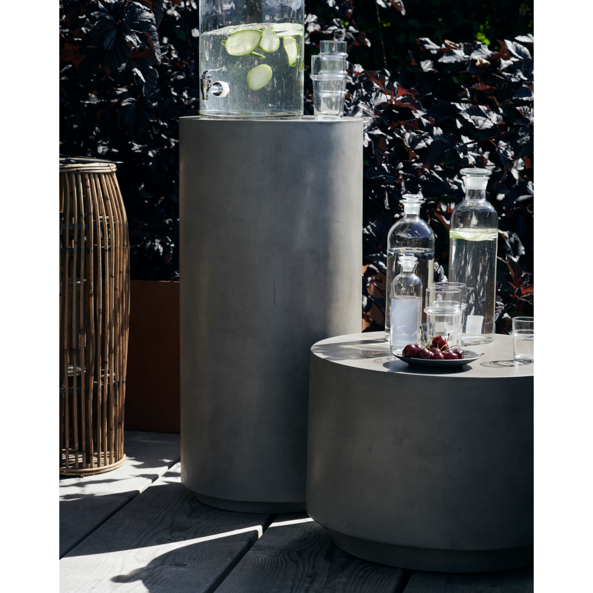 Pedestal, hdout, cinza