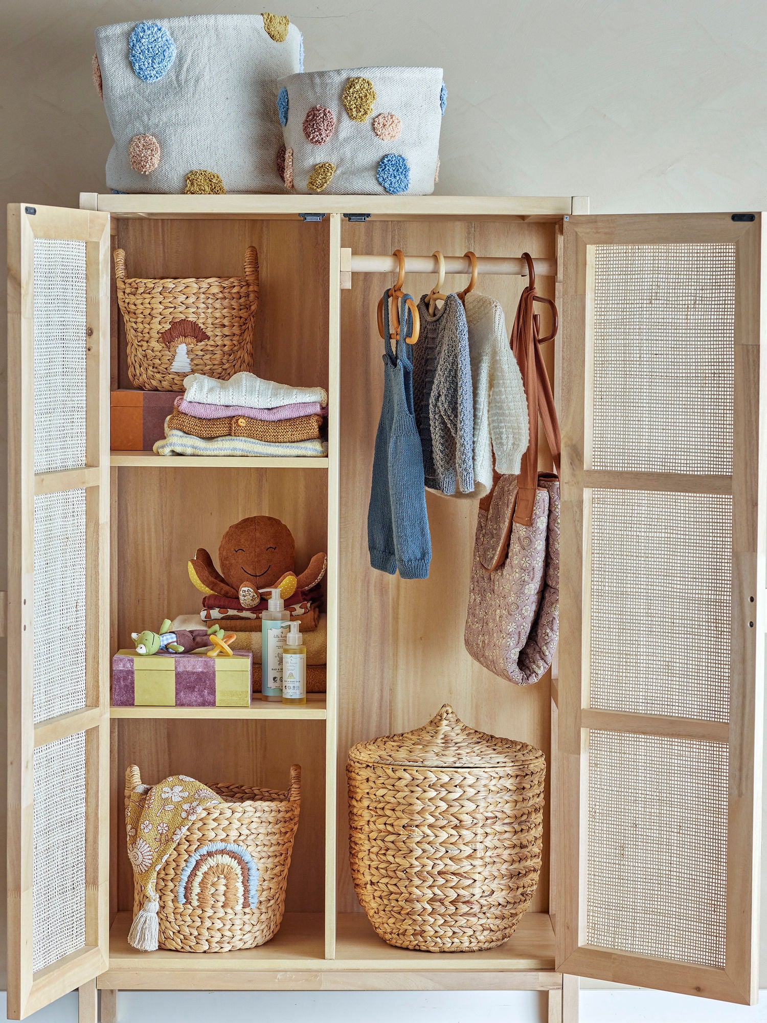 Gabinete de Bloomingville Marikka, Nature, FSC® 100%, Pine