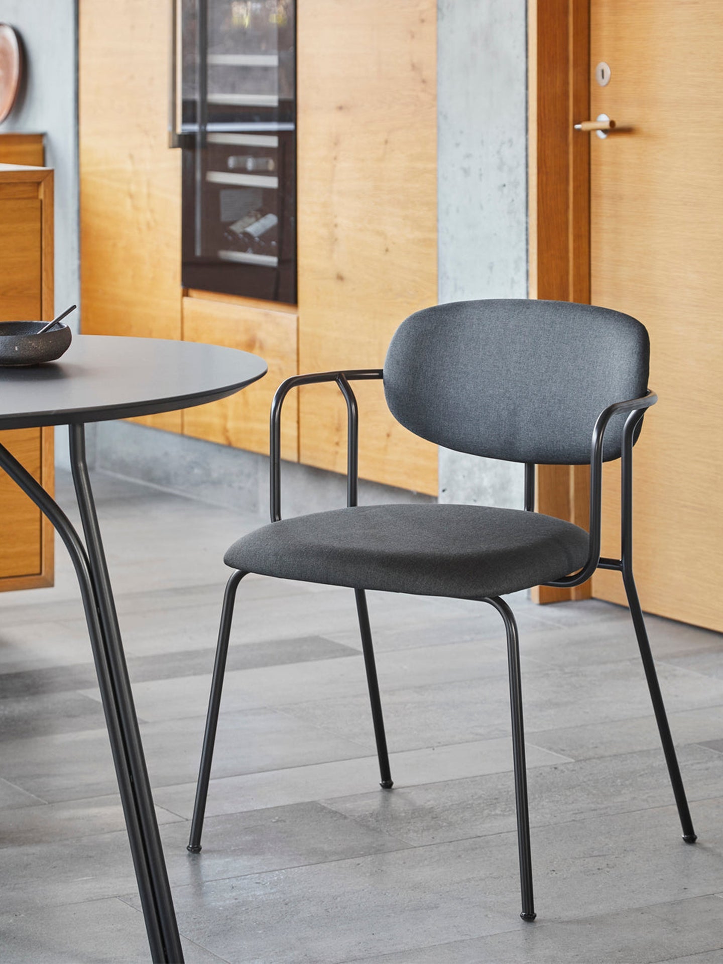 Cadeira de jantar com estrutura - preta