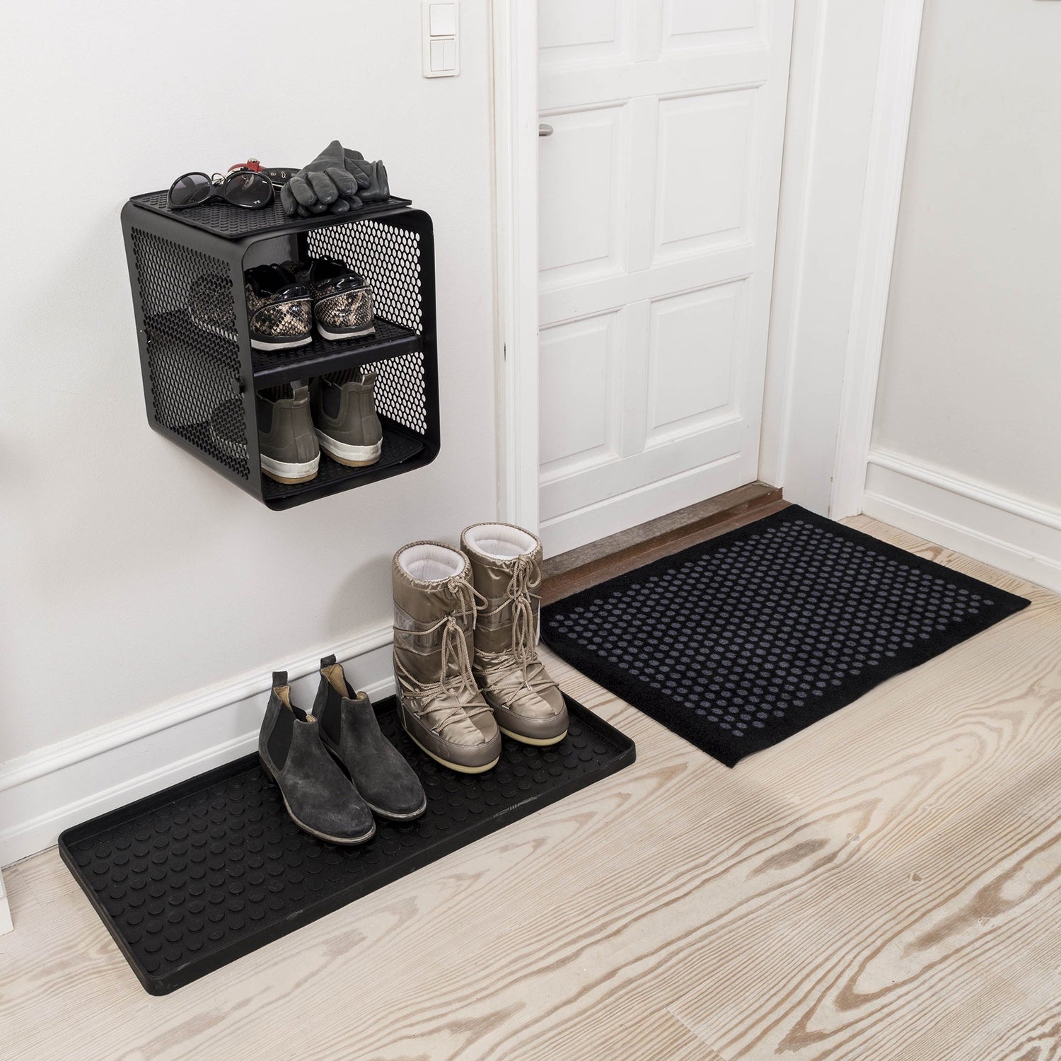 TICA RACK, WALL - SMALL/BLACK - Tica Copenhagen - DesignGaragen.dk