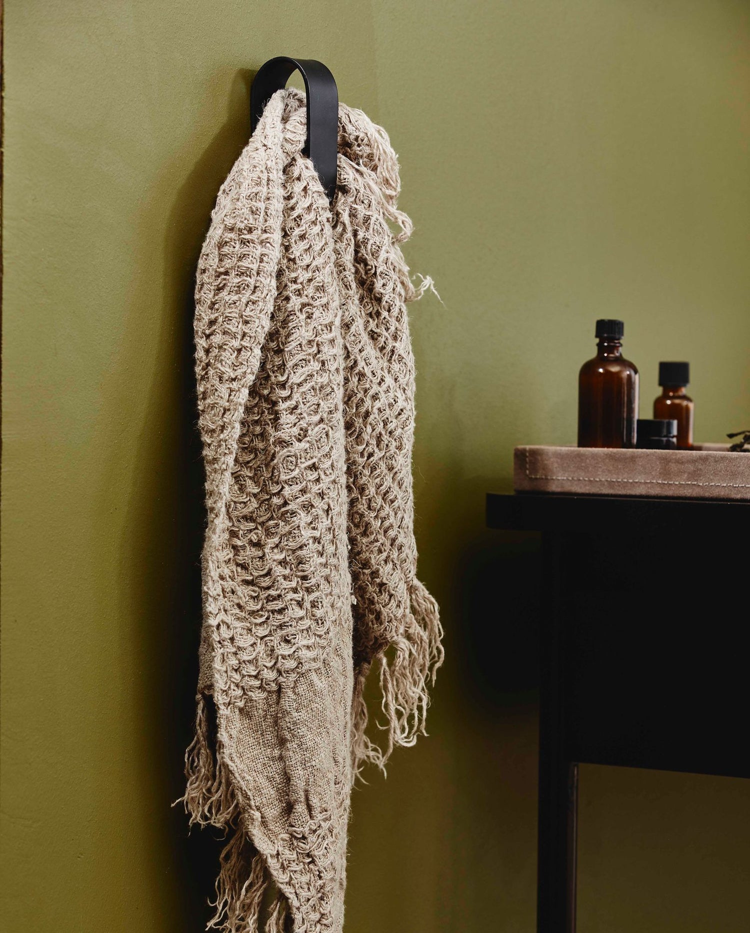 Sotra Towel Suport em aço inoxidável - H10,5 cm - preto