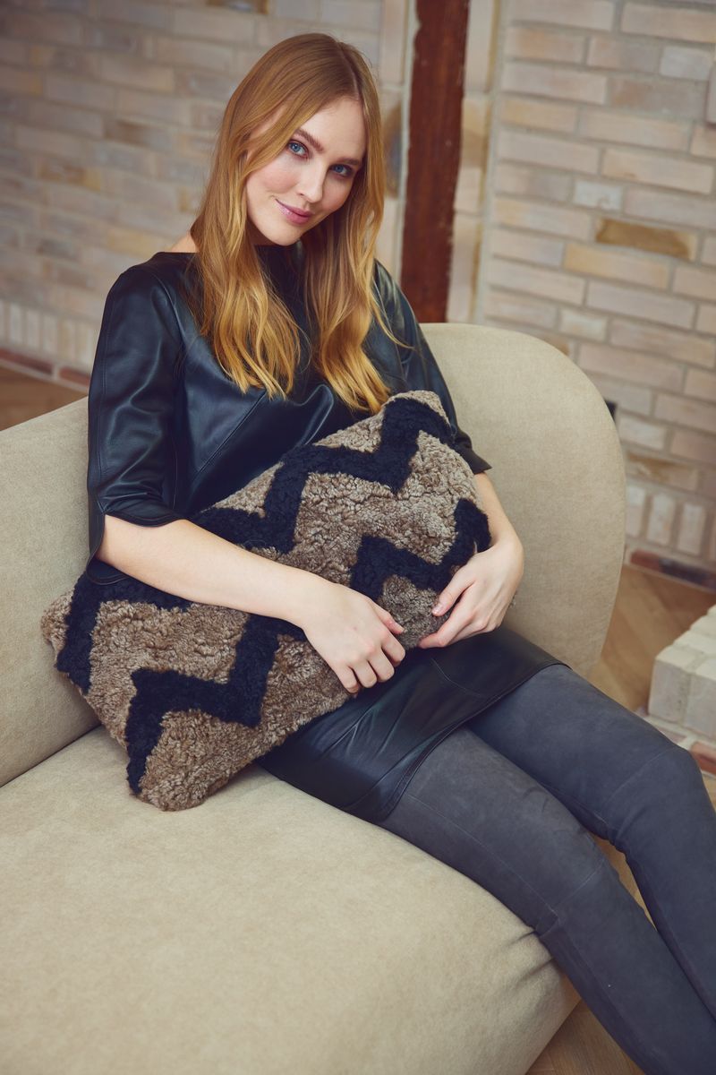 Almofada de pele de cordeiro em ziguezague | Pêlo curto | Nova Zelândia | Dupla face