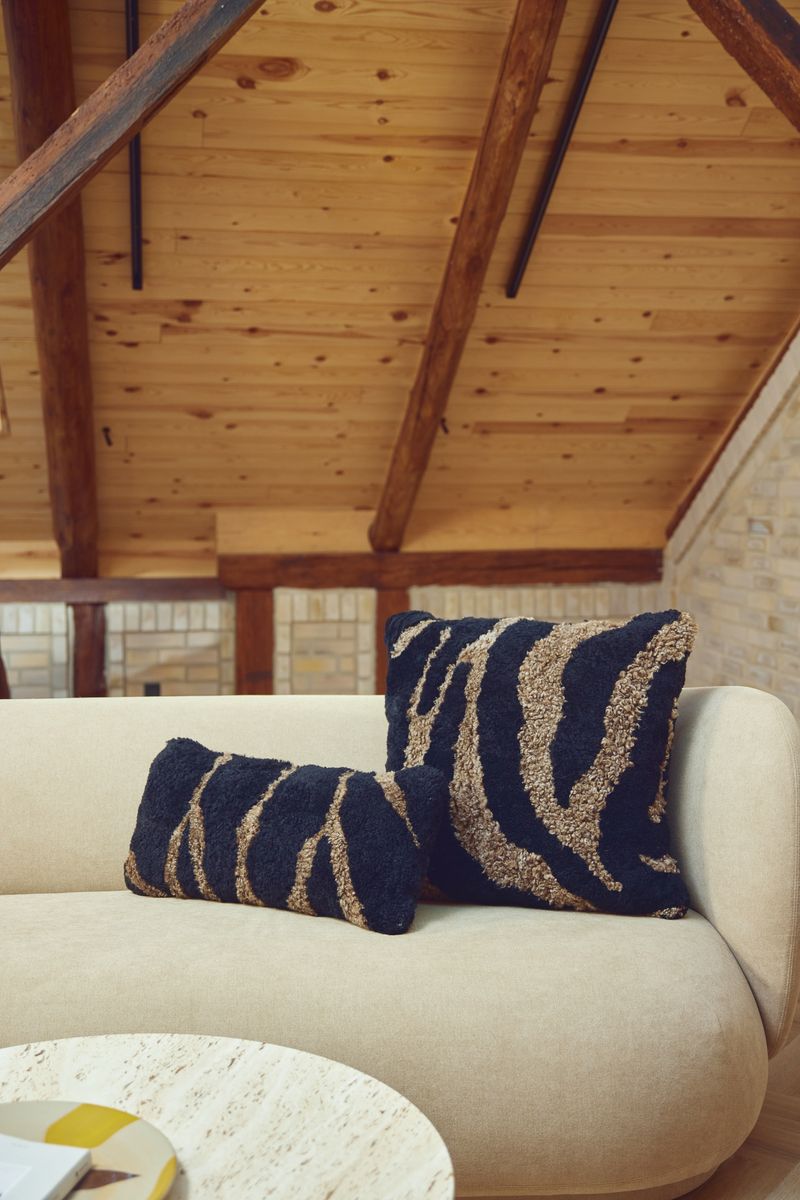 Almofada de pele de cordeiro zebra | Pêlo curto | Nova Zelândia | Dupla Face | 30x60cm