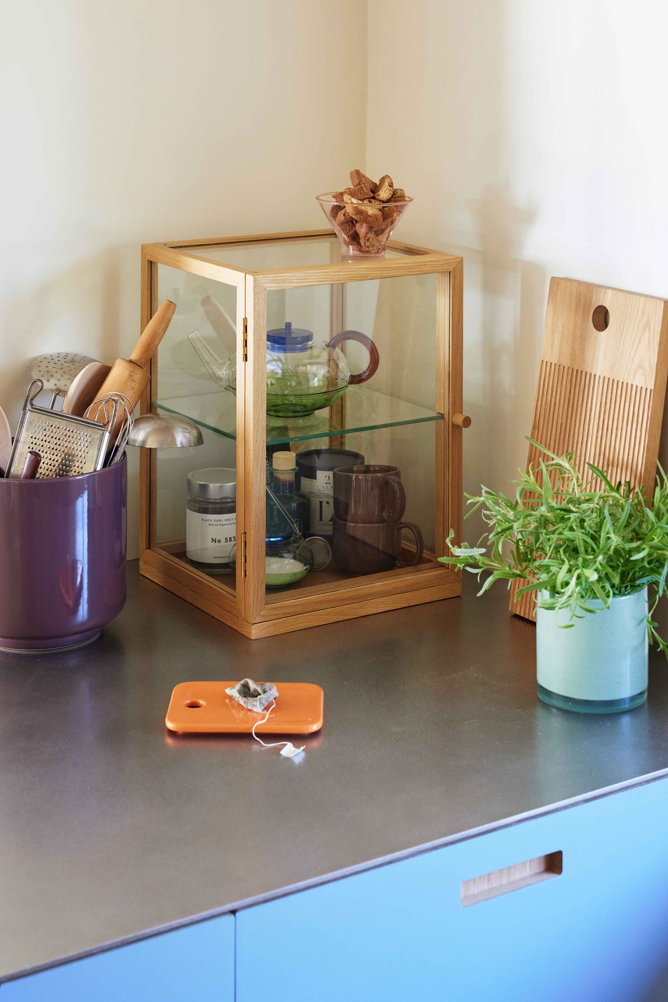 Expositor Poético Hübsch Pequeno Natural