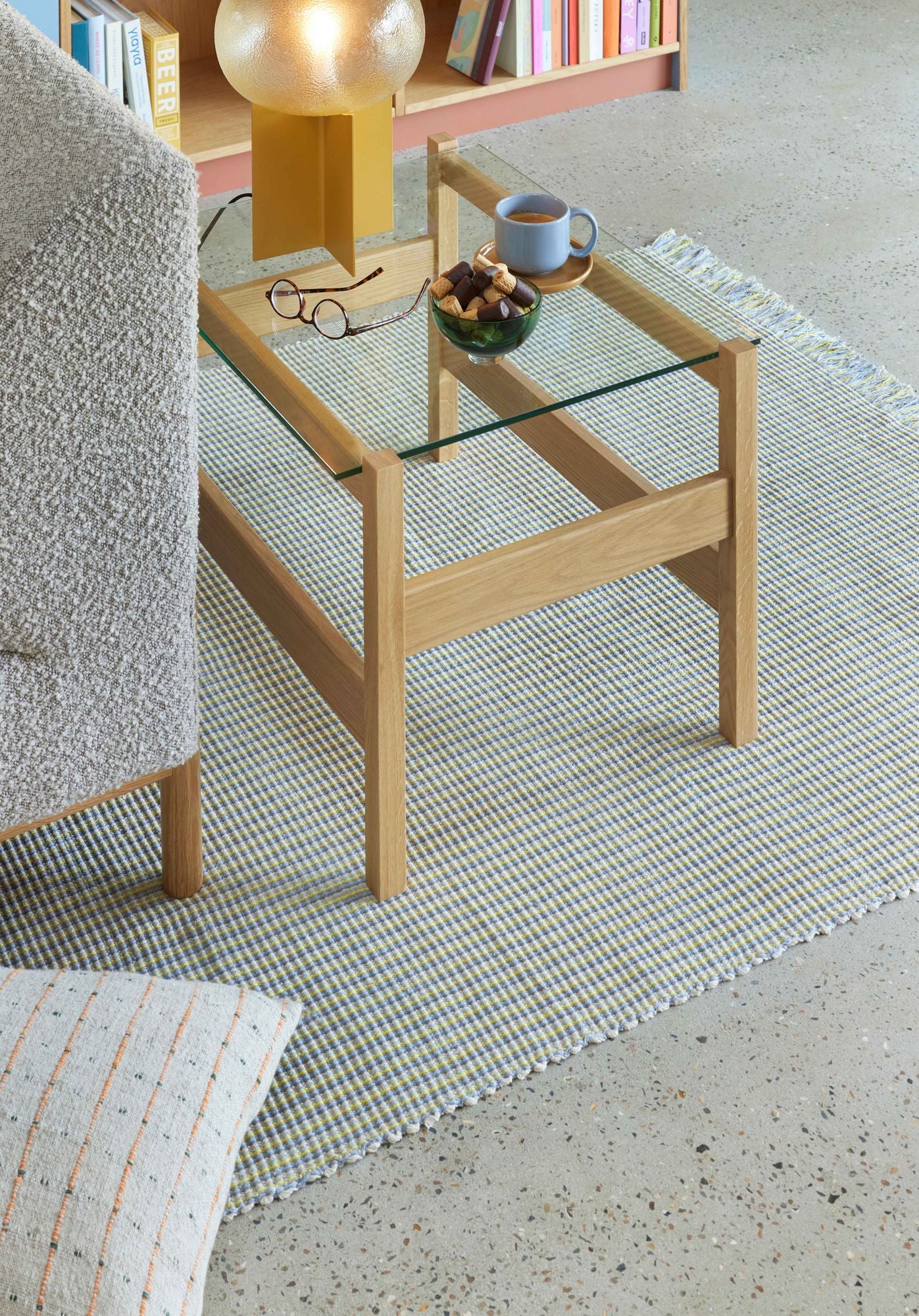 Mesa lateral Hübsch Ledge natural