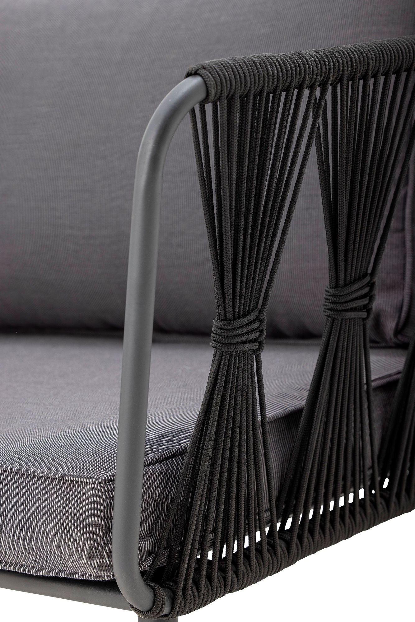 Sofá resistente ao fogo de Bloomingville Pavone, preto, metal