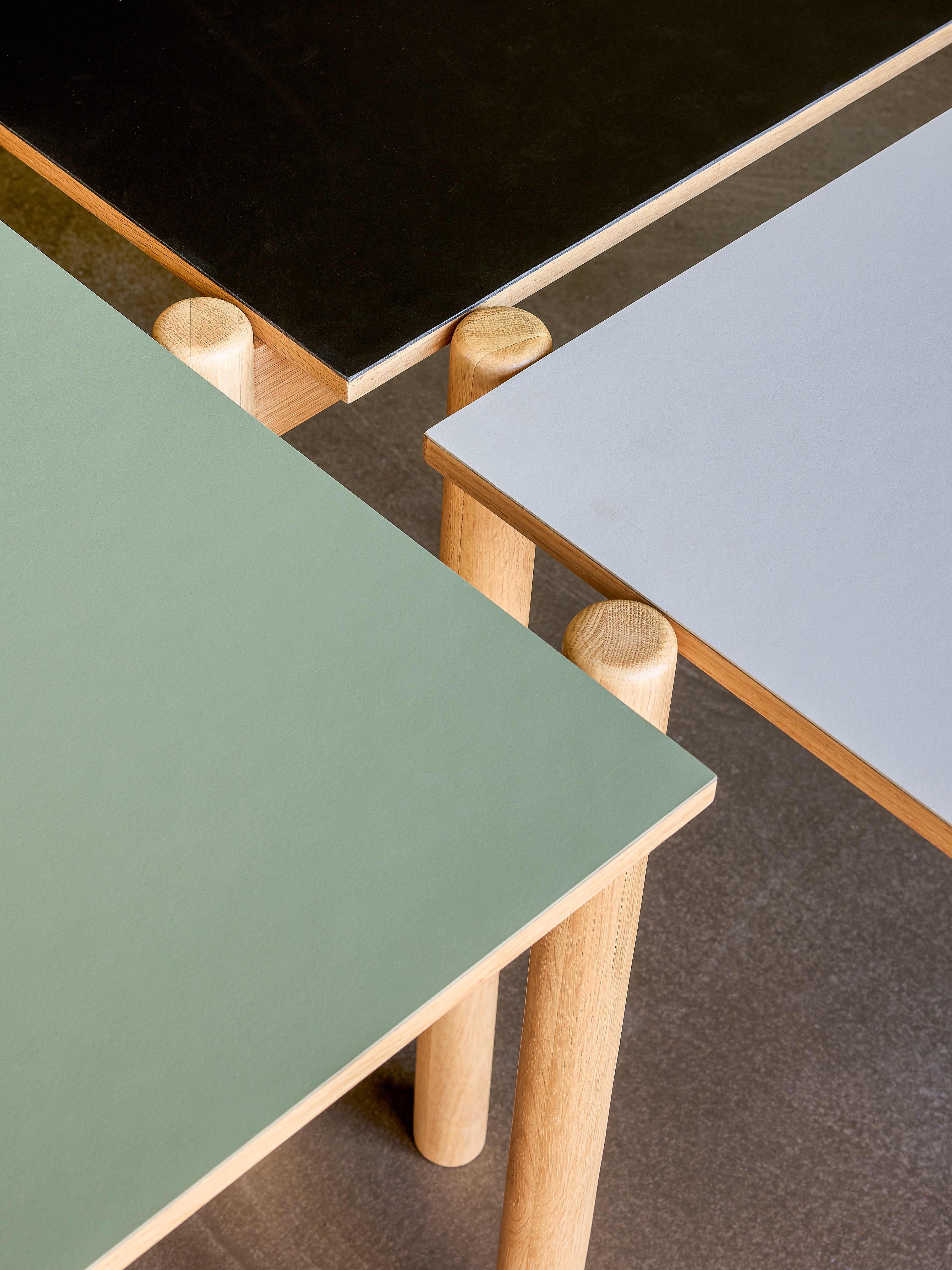 Mesa de Jantar Oblíqua Retangular Preta - 190x107xh75cm