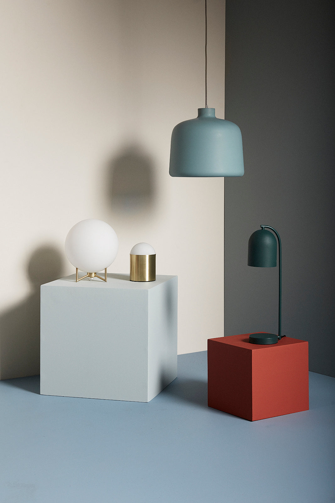 Iluminação de tabela de escultura cor de latão - Ø12xh19cm, e14/25w