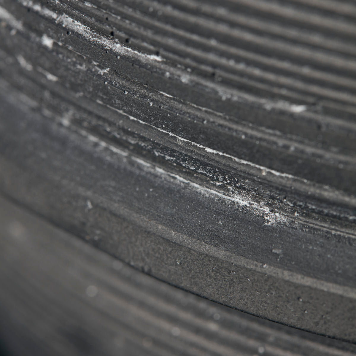 Médico da casa - Pote de ervas, terra, concreto - H: 16 cm, dia: 14 cm