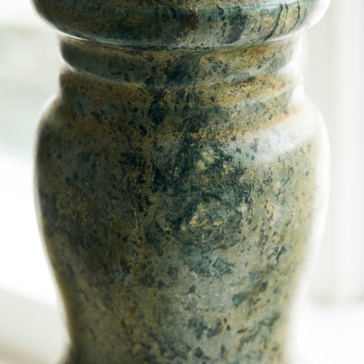 House Doctor - Castiçal, Gima, Verde - l: 10 cm, l: 10 cm, h: 23 cm