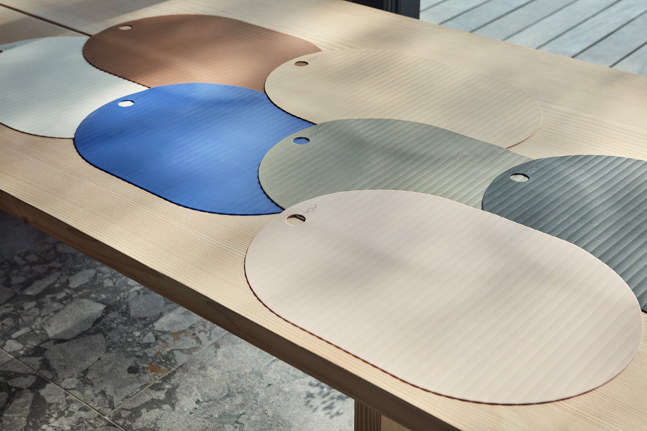 Oyoy Living Ribbo Table Service - Pacote de 2 - Caramelo