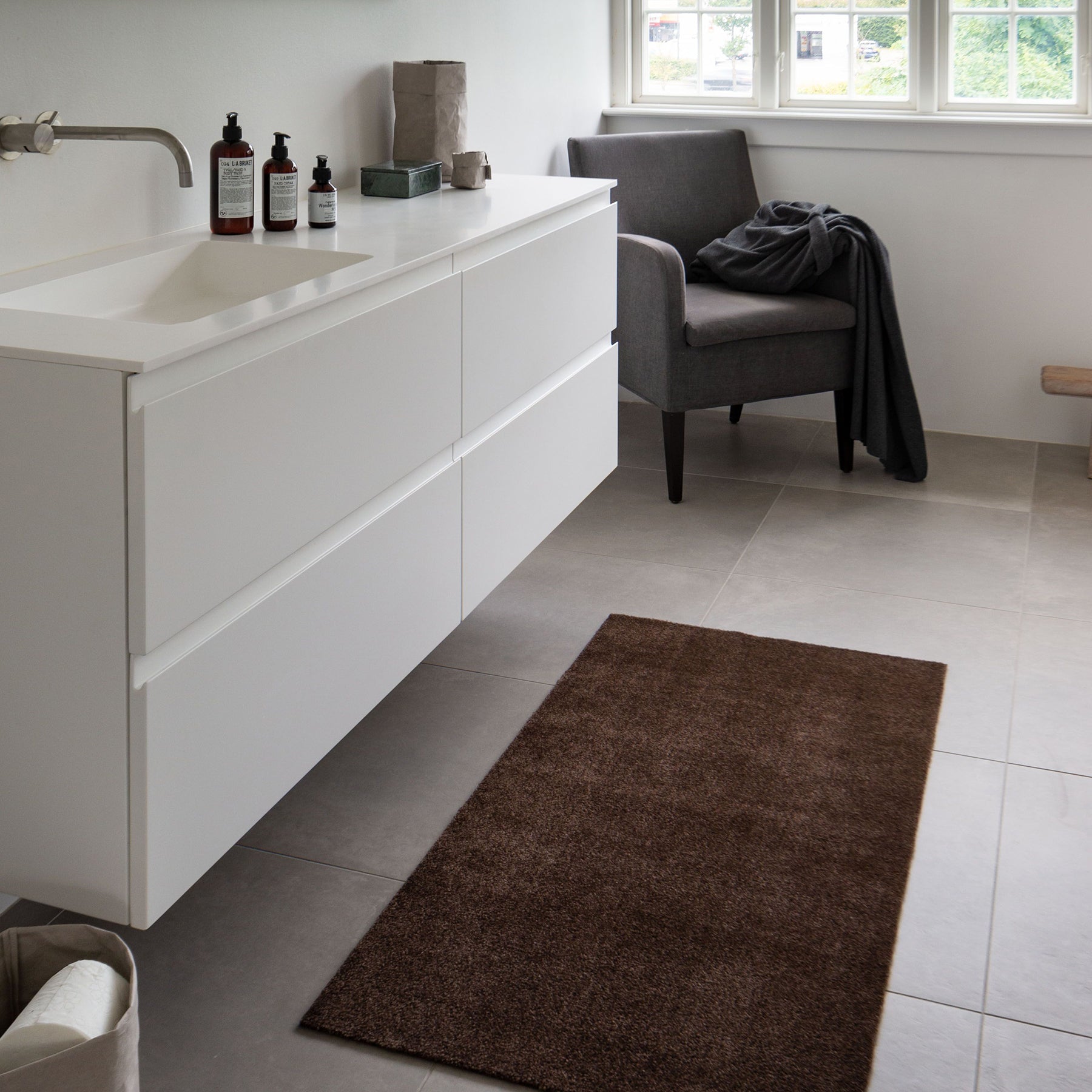 GULVMÅTTE 67 x 120 cm - UNI COLOUR/BROWN - Tica Copenhagen - DesignGaragen.dk