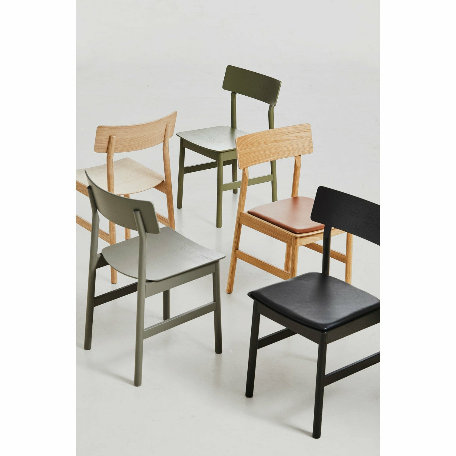 WOUD - Pause dining chair 2.0 - Oiled oak - WOUD - DesignGaragen.dk