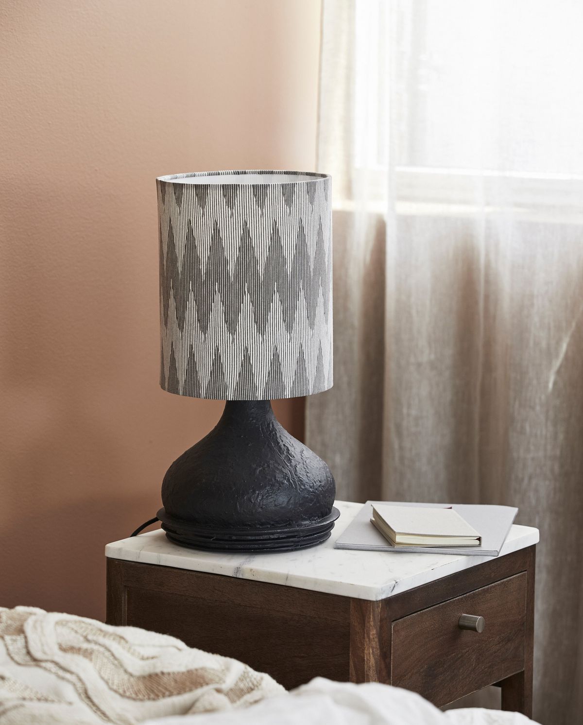 Lâmpada de mesa de arito - preto