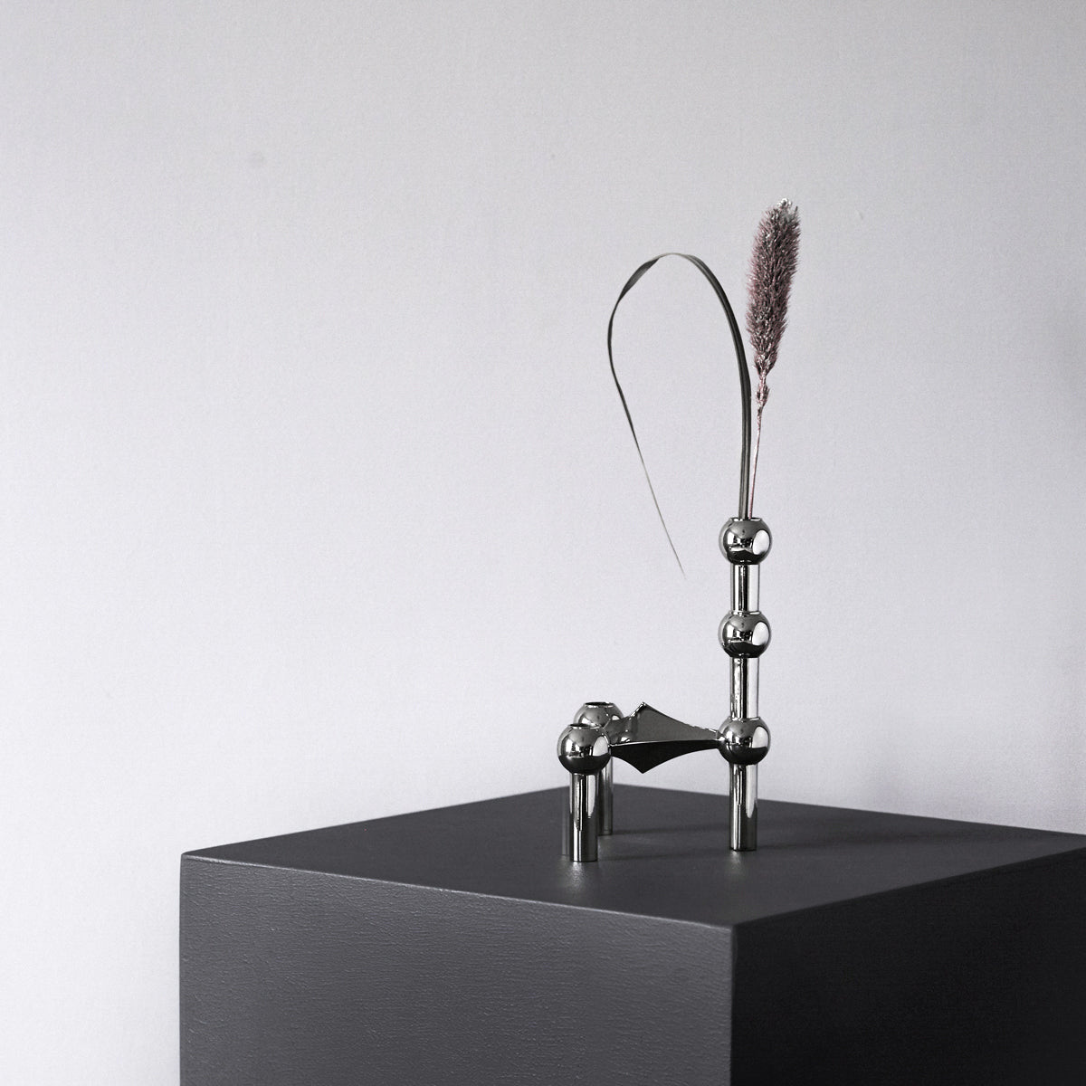 STOFF Nagel Vase, krom - STOFF - DesignGaragen.dk