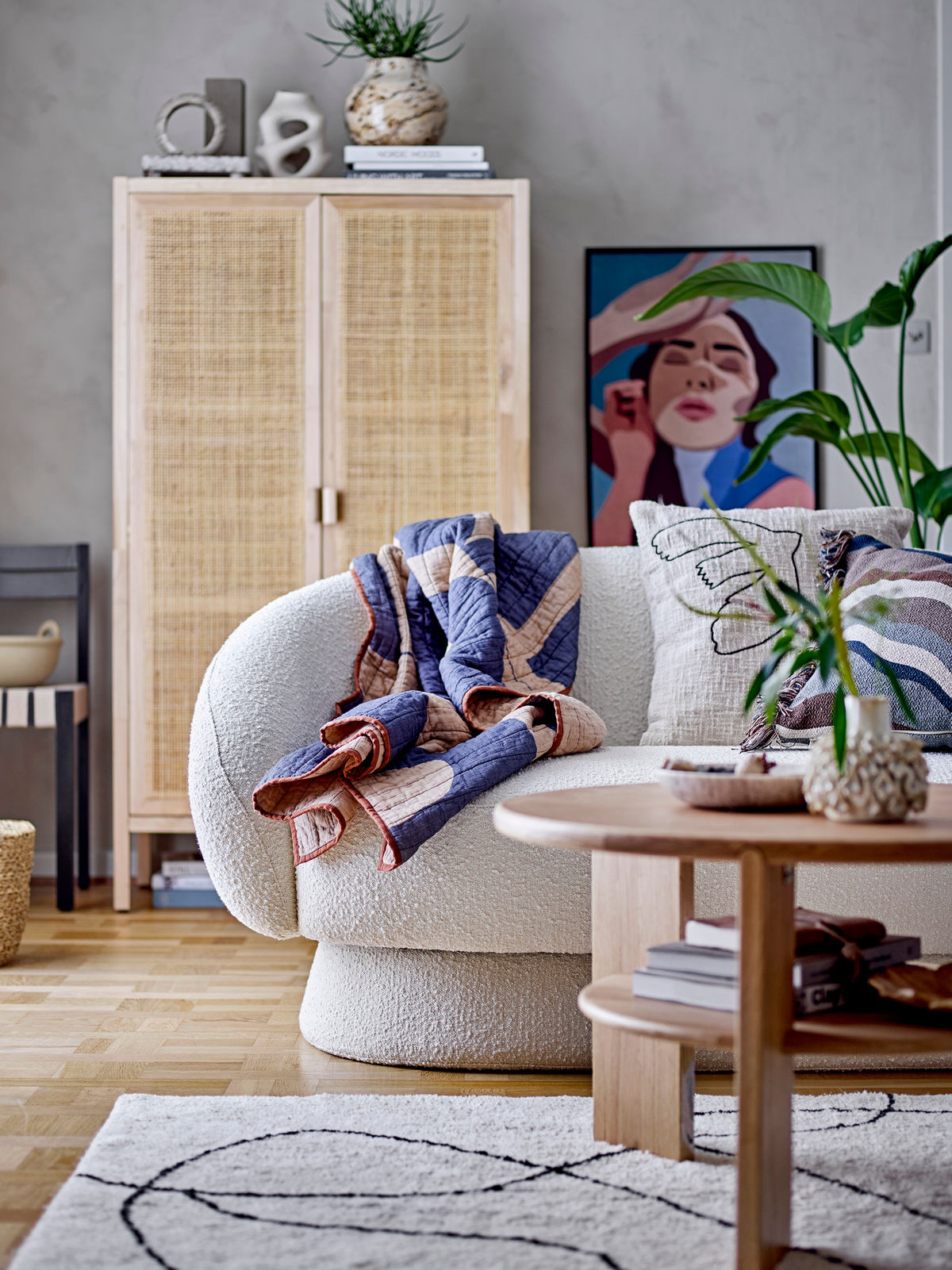 Bloomingville Marikka Skab, Natur, Gmelina wood - Bloomingville - DesignGaragen.dk