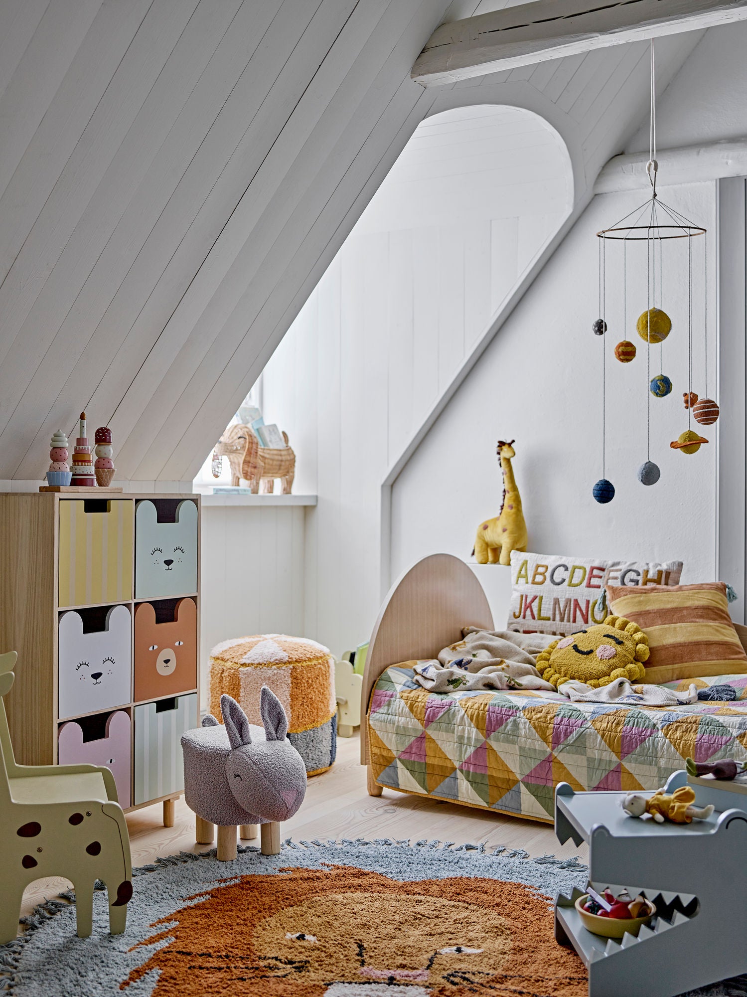 Bloomingville Mini celebra brinquedos de atividade, natureza, FSC®100%, faia