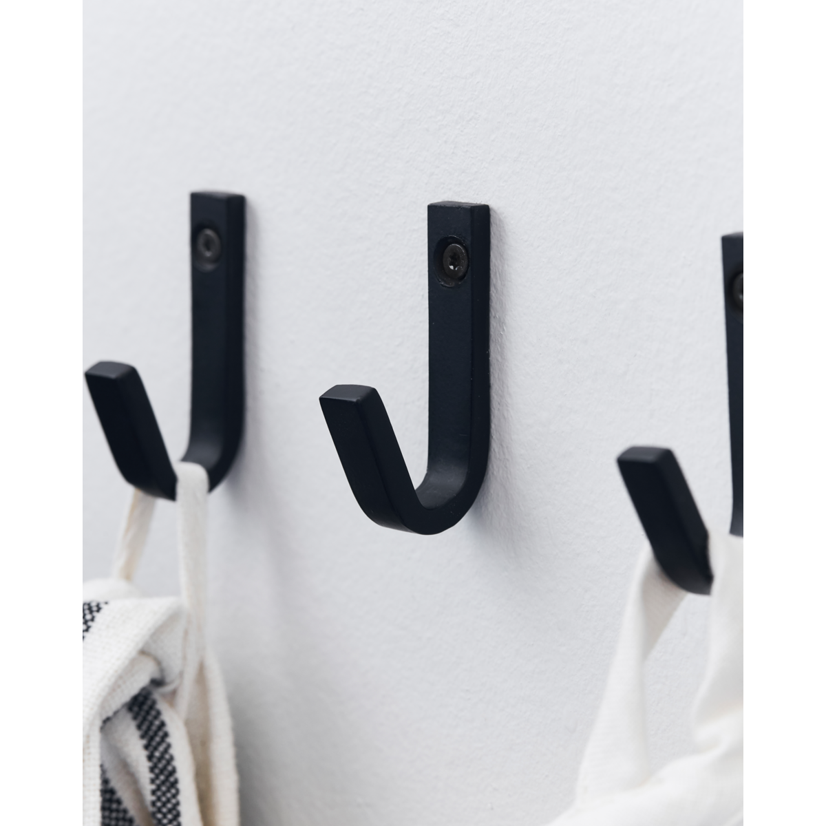 Hook, Hdbath, preto B: 1 cm, H: 5 cm