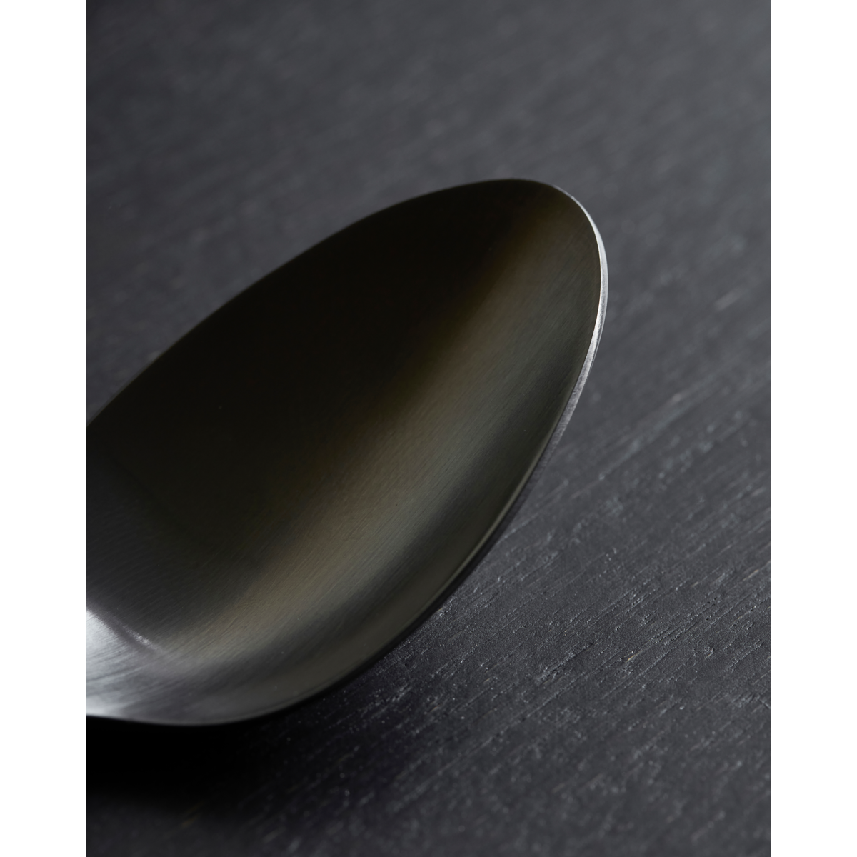 Acontece, Hdlery, Gunmetal