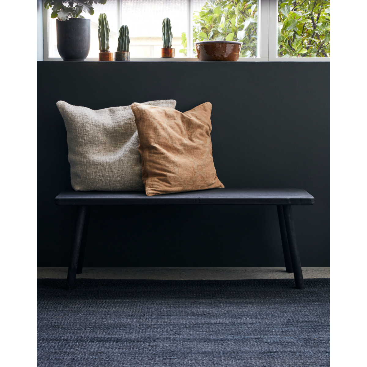 Banco, Hdnadi, Black