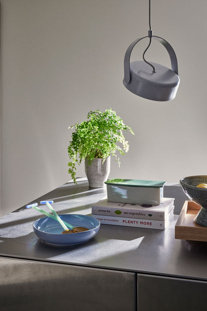 Pingente de palco de Hübsch cinza