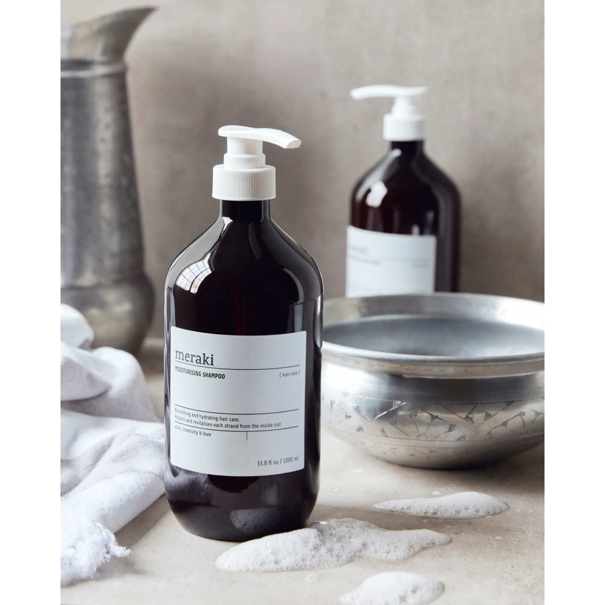 Shampoo hidratante, marrom