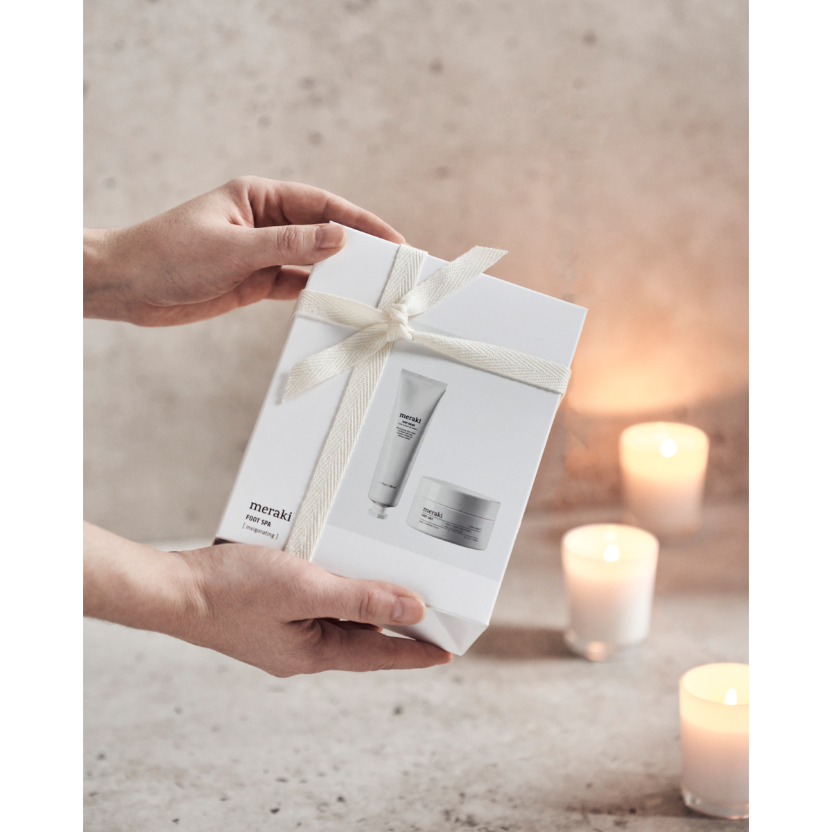 Caixa de presente, spa de pé, branco
