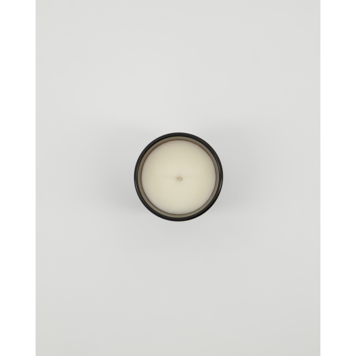 Velas perfumadas, madeira escura., Marrom