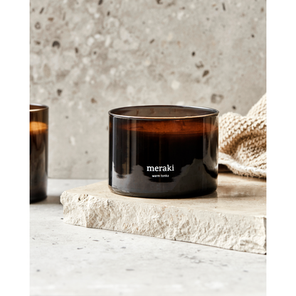 Velas perfumadas, tonka quente, marrom