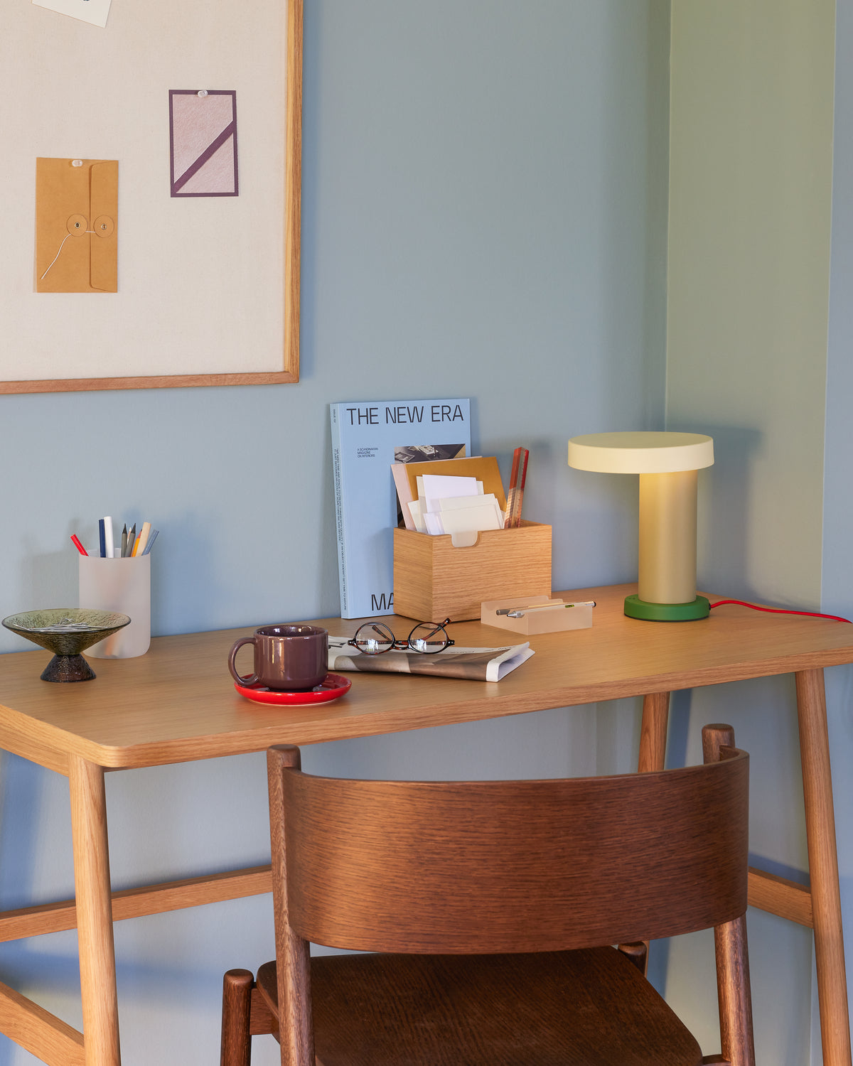 Cadeira de Jantar Oblíqua Marrom - 55x51xh80cm