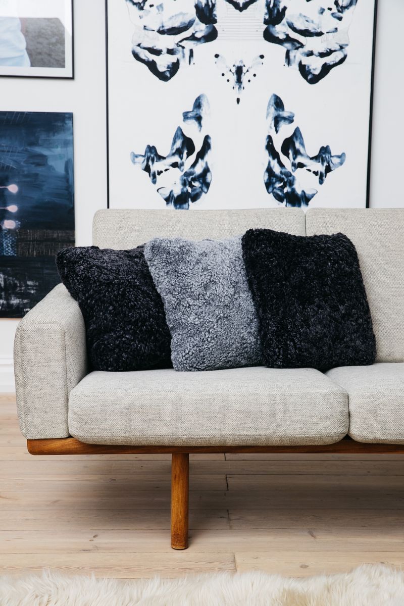 Almofada de pele de cordeiro | Pêlo curto | Nova Zelândia | Dupla Face | 40x40cm