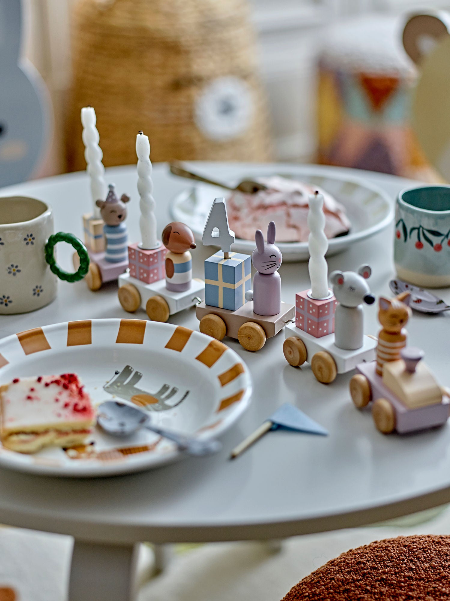 Bloomingville Mini Junaid Decoração de aniversário, Rosa, FSC®100%, MDF