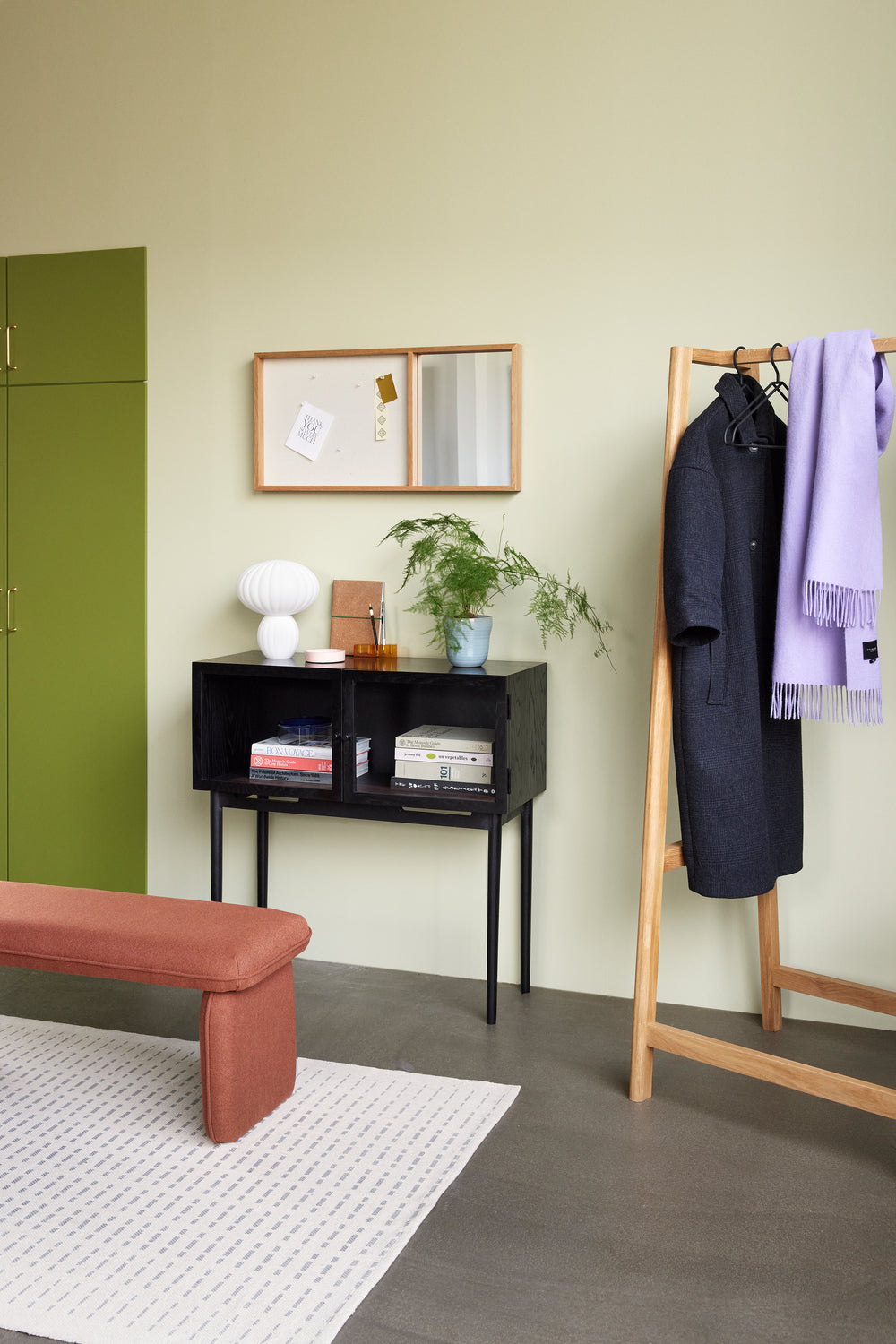 Mesa Consola Museu Preta - 90x35xh90cm