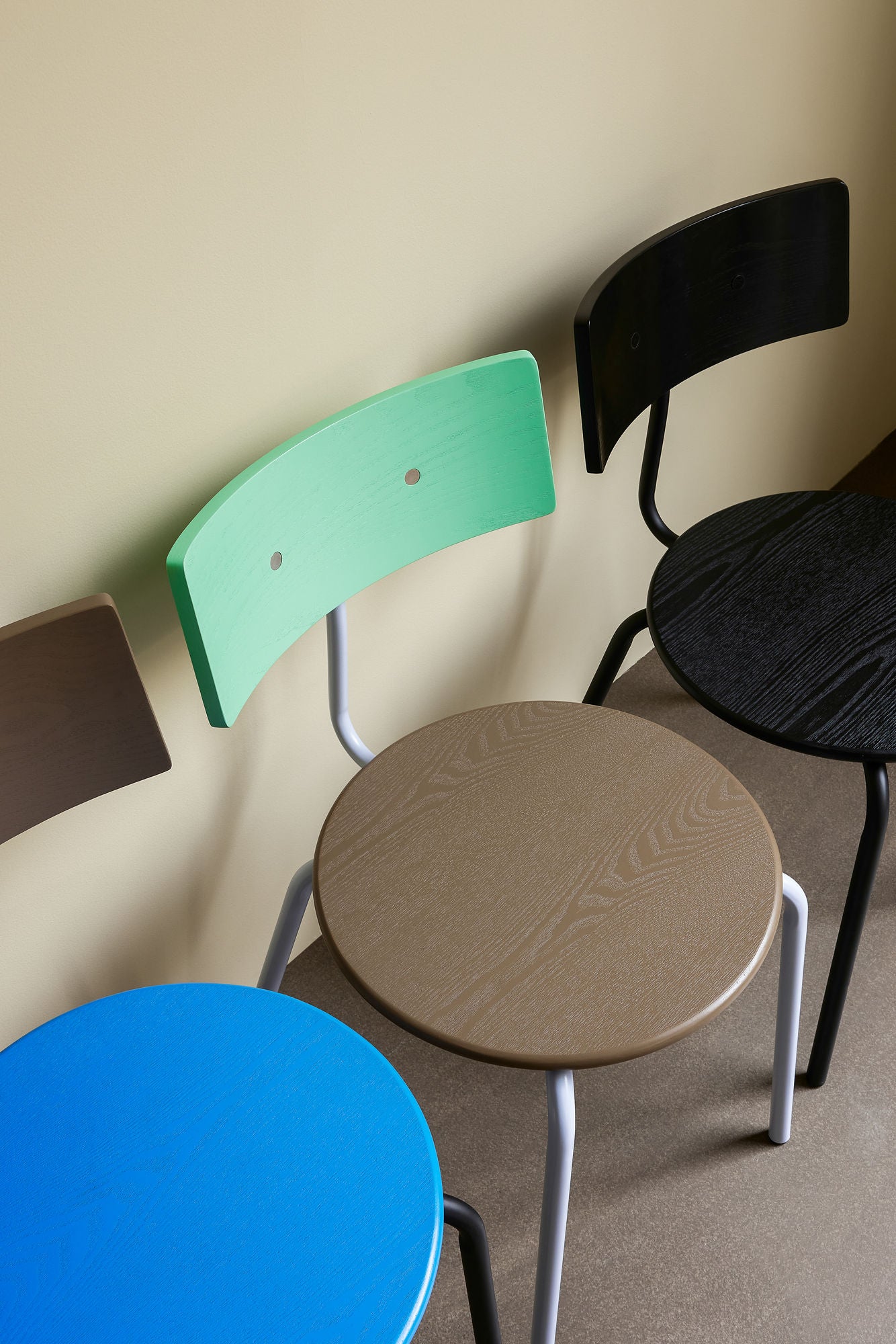 Cadeira de jantar Hübsch Koi azul/marrom/preto