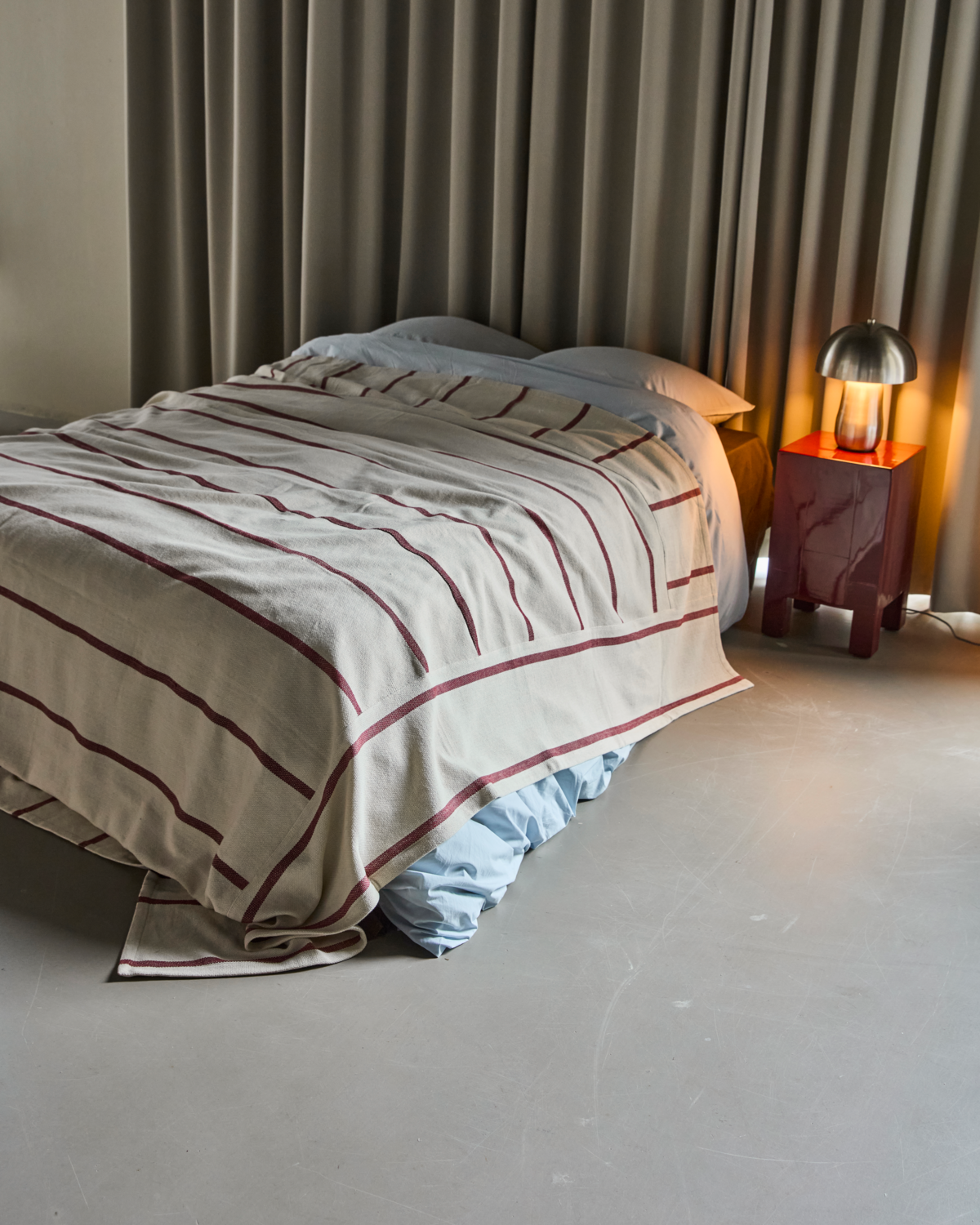 Colcha, HDNula, Branco sujo; Marrom