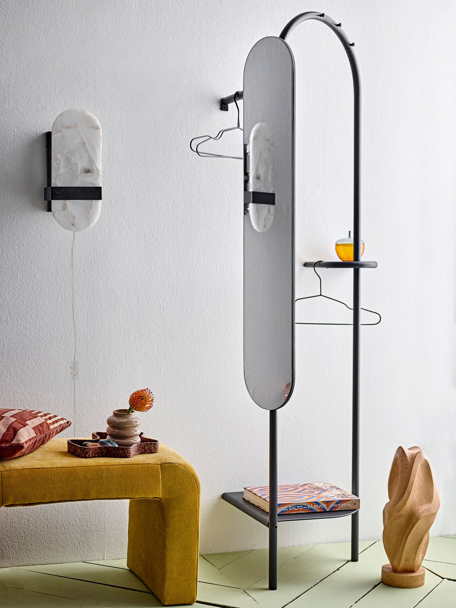 BLOOMINGVILLE CELEN RECETING RACK, BLACK, METAL
