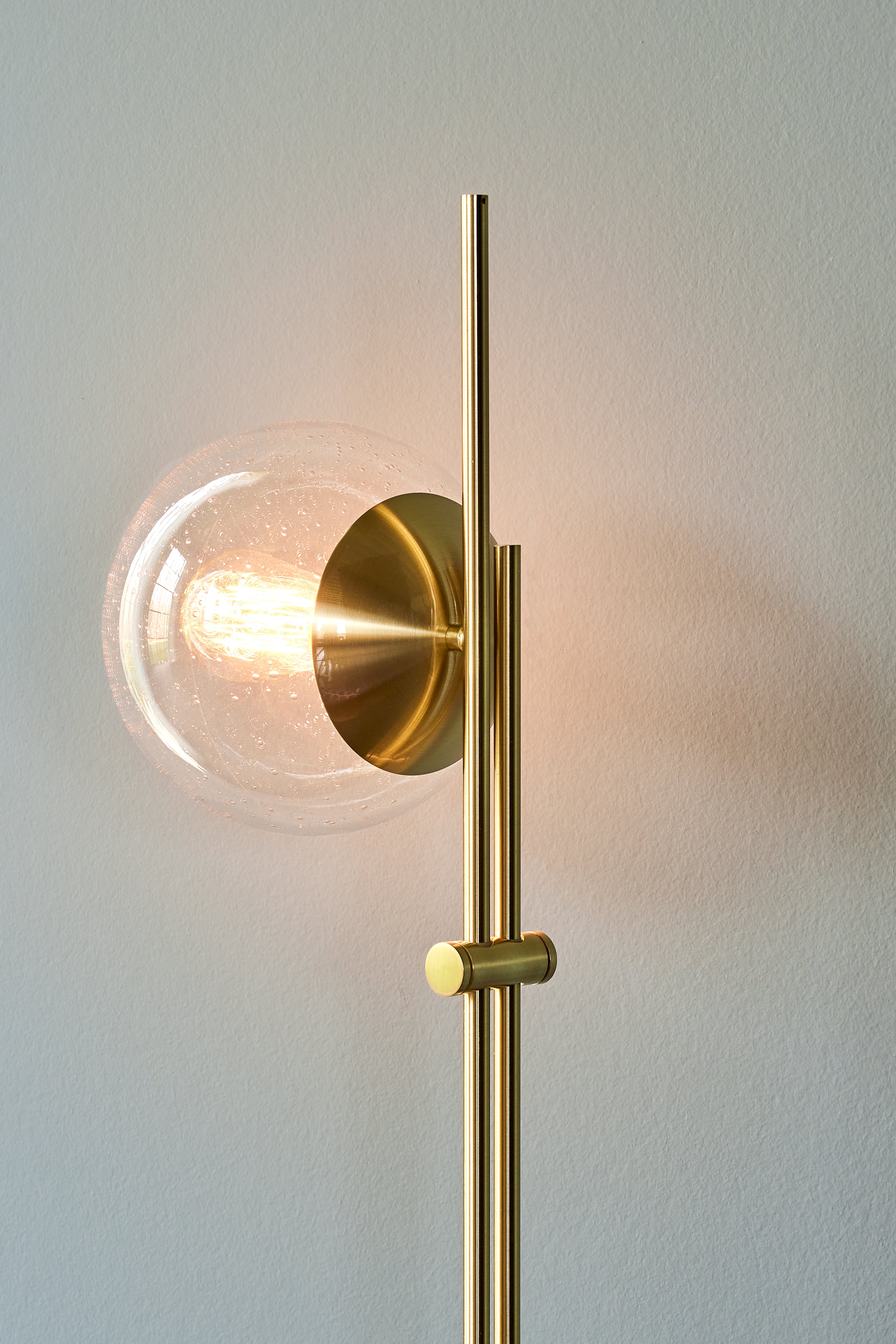 Lâmpada de piso de bolha cor de latão - Ø20xh147cm, e27