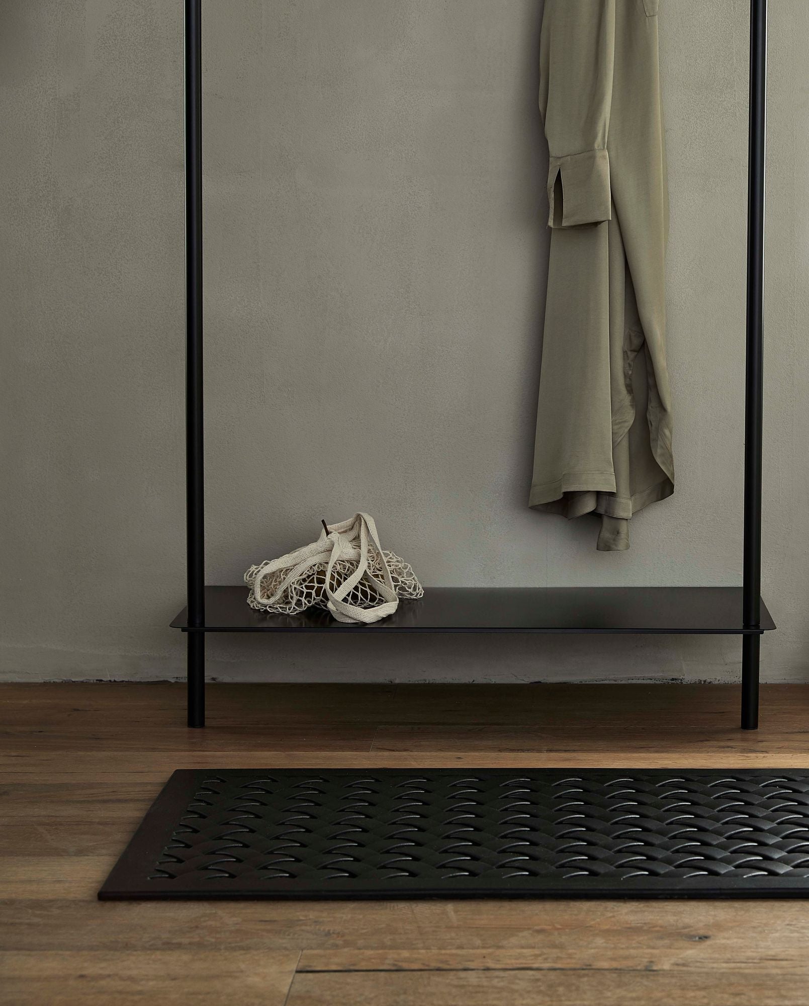 Capacho de calla em borracha - 61x142 cm - preto