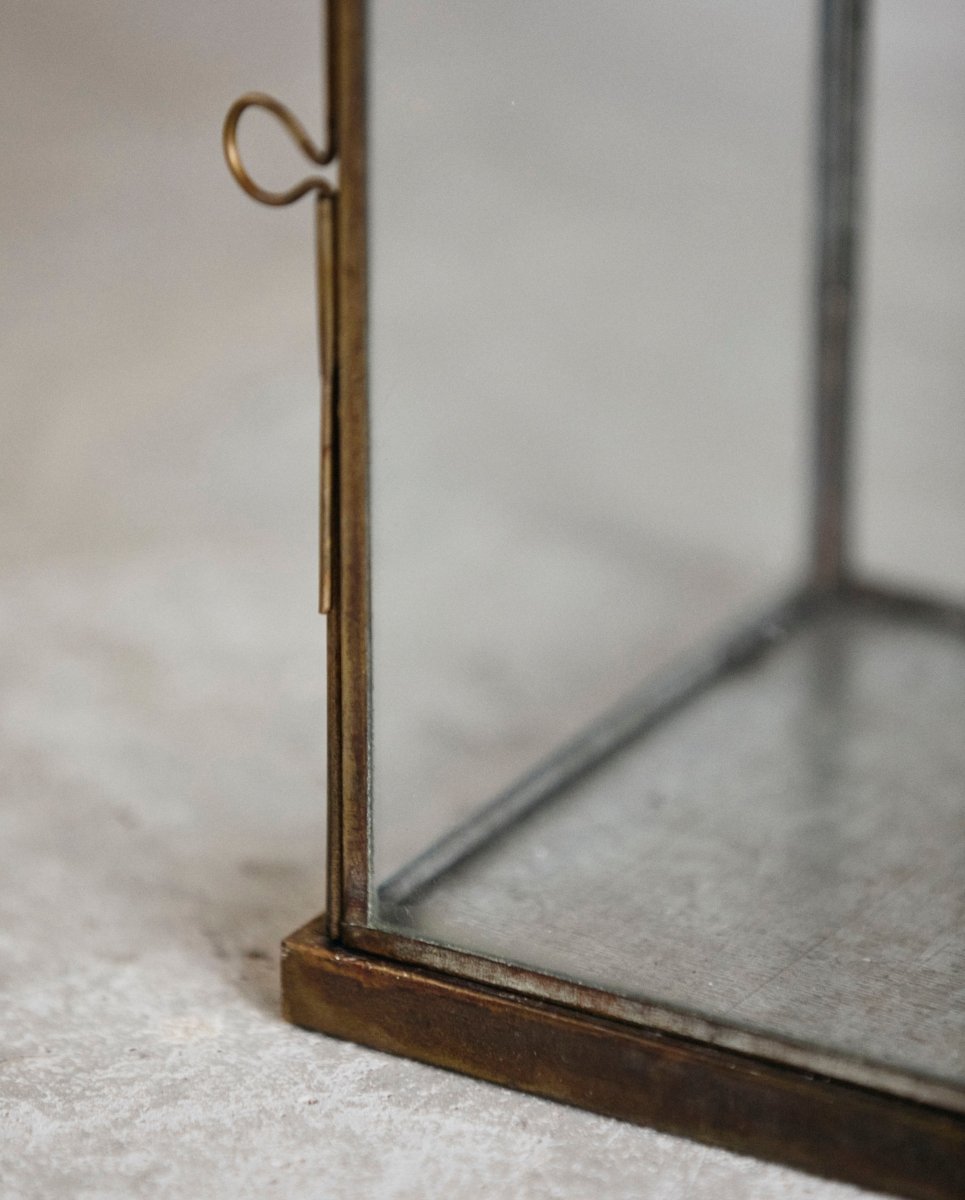 Lanterna ANTIGA em ferro - h30 cm - acabamento dourado