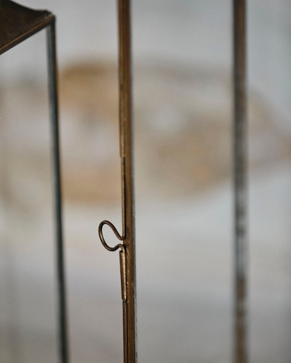 Lanterna ANTIGA em ferro - h30 cm - acabamento dourado