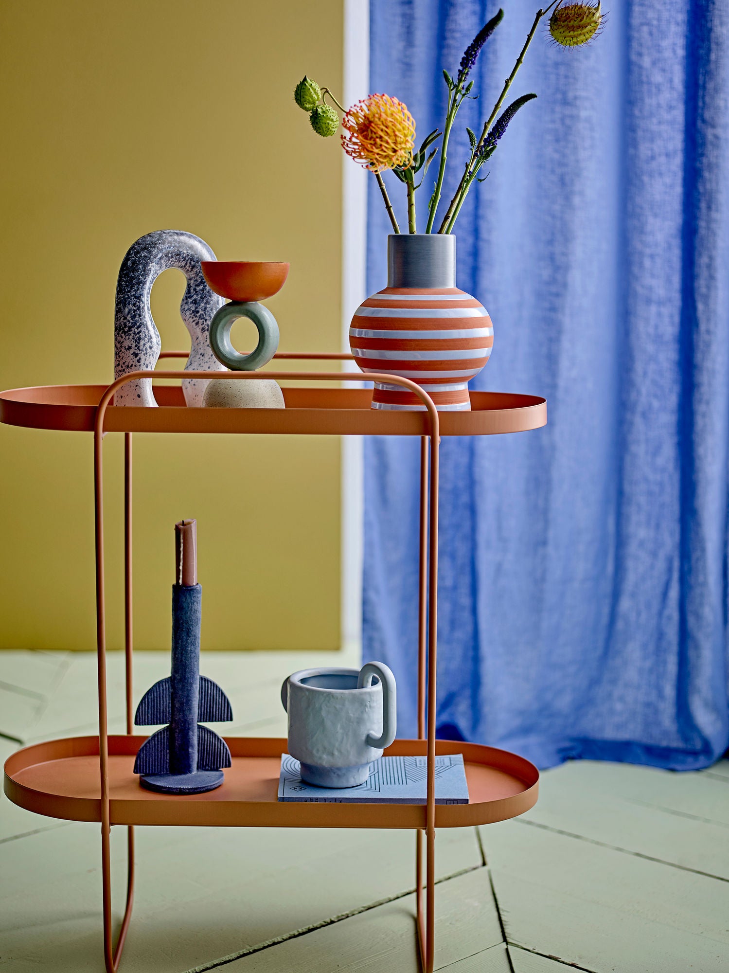 Tabela lateral de Bloomingville REET, marrom, metal
