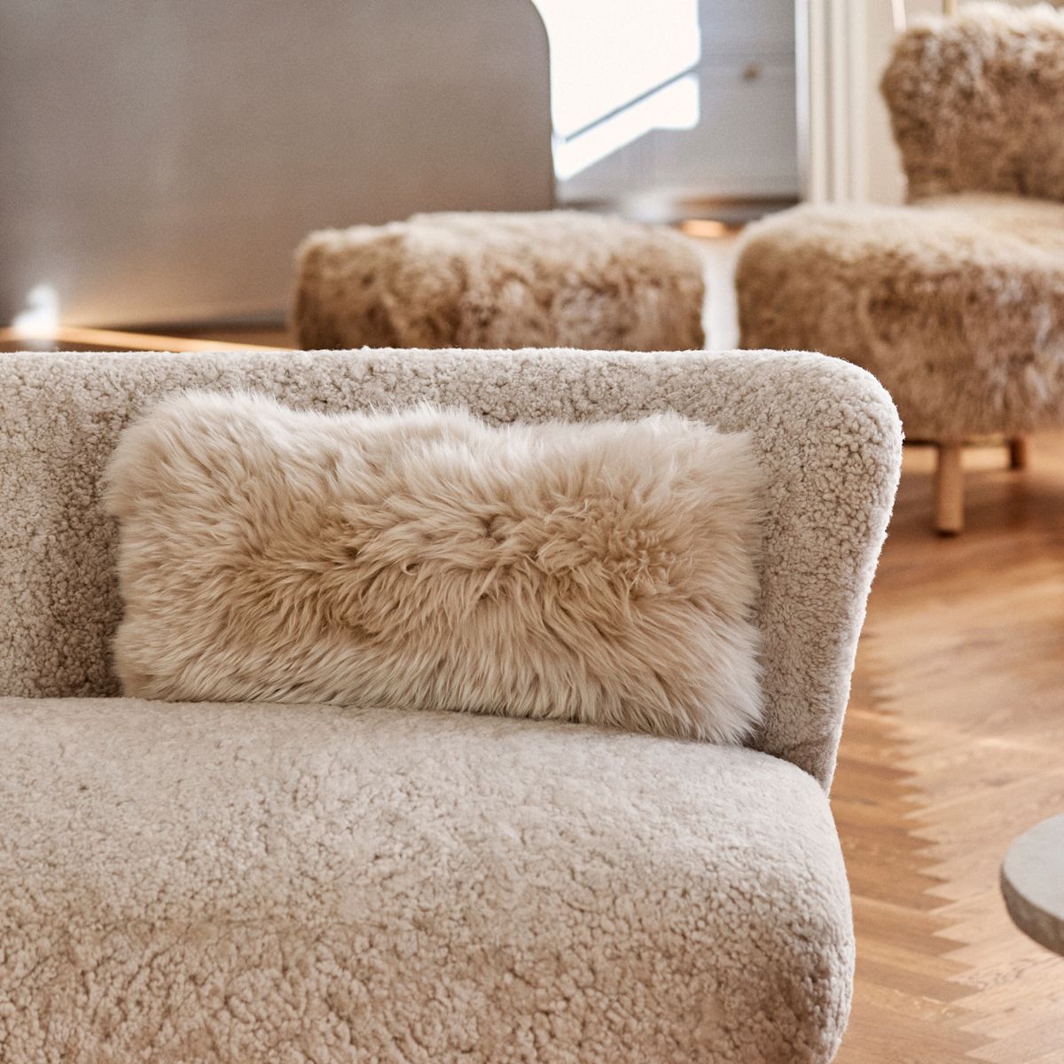 Almofada de pele de cordeiro | Cabelos compridos | Nova Zelândia | 28x56cm