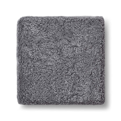 PUF | Pele de cordeiro | Cabelo curto | Nova Zelândia | 40x40x13 cm